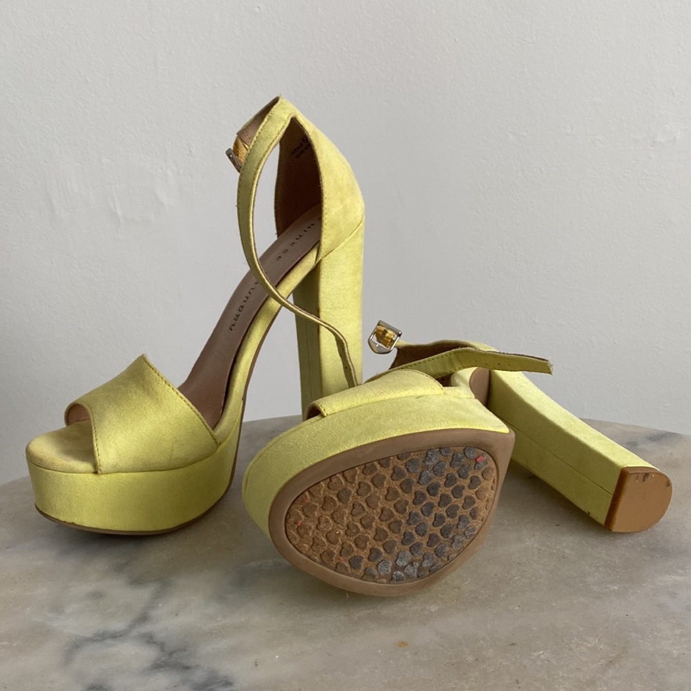 Disco 70s Suede Chartreuse Yellow Platform Chinese Laundry Sandals - Picture 2 of 5